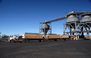 Kenworth C510 – Cum să transporți 300 de tone dintr-un foc camioane americane