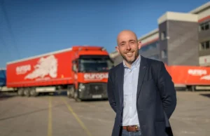 Serviciul DAP Flow al Europa Road vămuiește marfa din UK direct la Calais DAP Flow