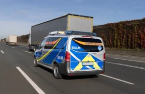 Străinii vor banii șoferilor profesioniști români: radare, parcări, tahografe, drum interzis camioanelor!